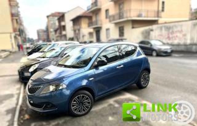 Lancia Ypsilon 1.0 Firefly 5 Porte S&s Hybrid Ecochic Gold 