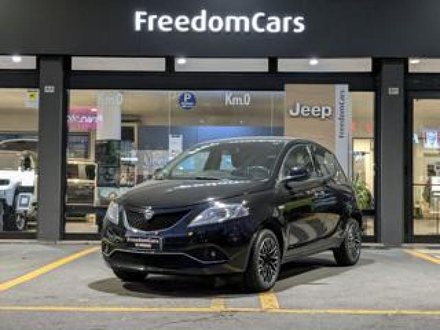 Lancia Ypsilon 1.2 69 Cv 5 Porte Gold 
