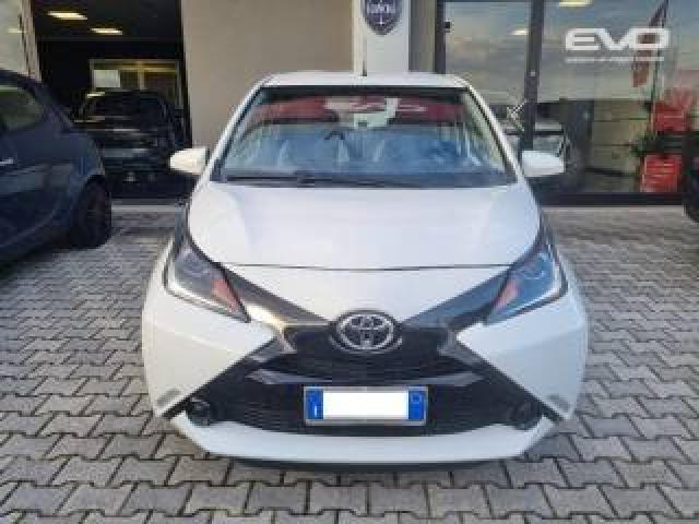Toyota Aygo 1.0 Vvt-I 69 Cv 5 Porte X-Play 