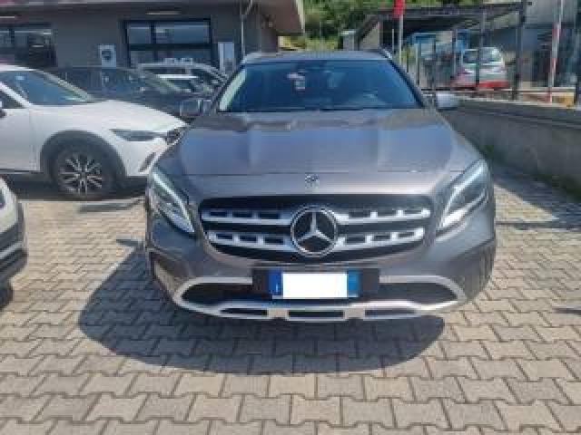 Mercedes Benz Gla 200 D Automatic Premium 