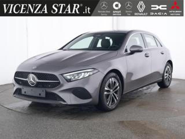 Mercedes Benz A 180 D Advanced Sport 