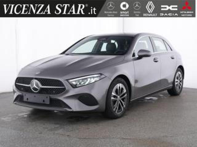 Mercedes Benz A 180 D Advanced Sport 