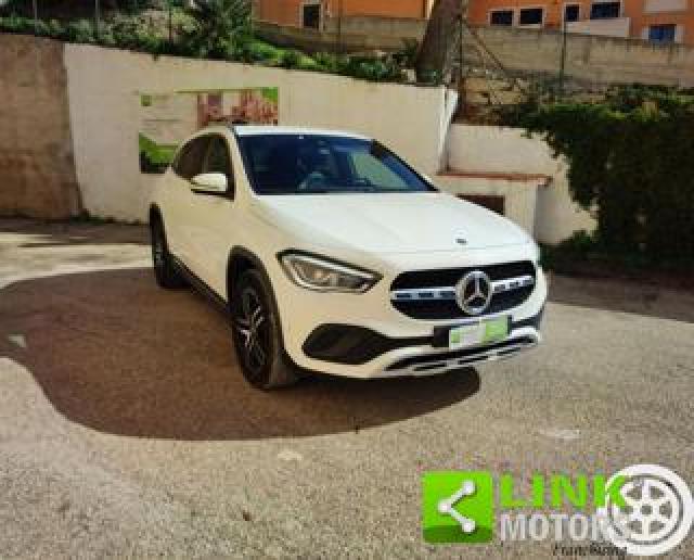Mercedes Benz Gla 200 D Automatic Sport 