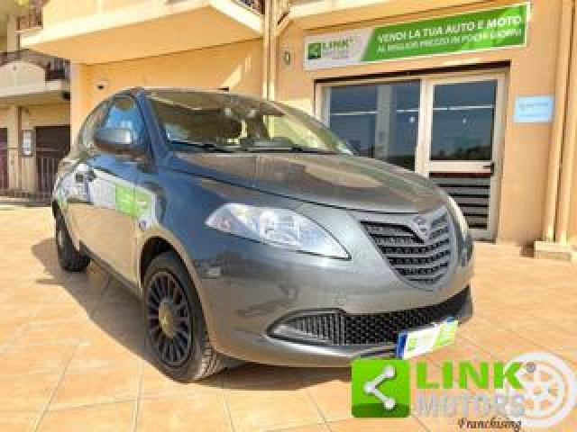 Lancia Ypsilon 1.2 69 Cv 5 Porte Platinum 