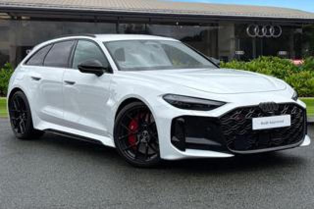 Audi Rs5 Avant Perfomance - Ufficiale Italia 