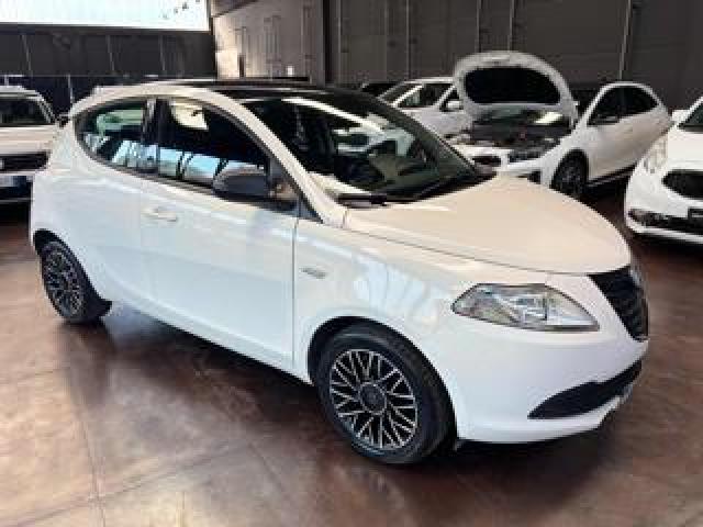 Lancia Ypsilon 1.2 69 Cv 5 Porte S&s S Momodesign 