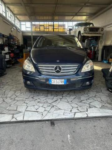 Mercedes Benz