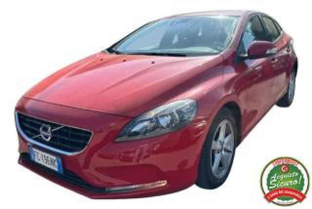 Volvo V40 Momentum D2 