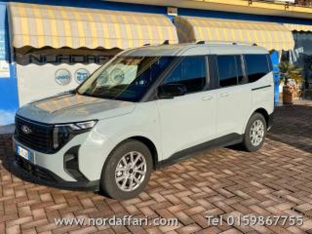 Ford Tourneo Courier 1.0 Ecoboost Titanium 