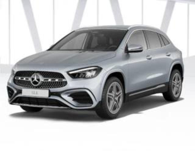 Mercedes Benz Gla 180 Automatic Amg Line Premium 