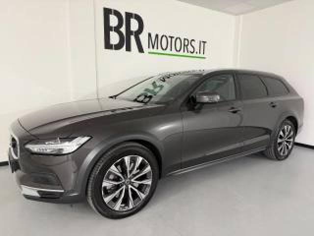 Volvo V90 Cross Country B4 