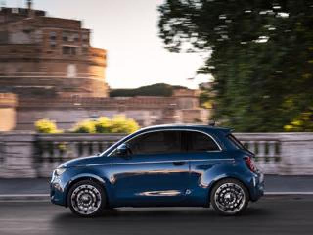 Fiat 500e 42 Kwh Icon+hatchback No Vincoli 