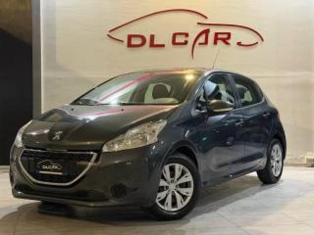 Peugeot 208 1.4 8v Hdi 68cv 5p. Allure 