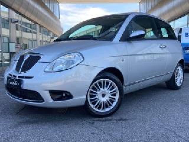 Lancia Ypsilon 1.2 Argento 