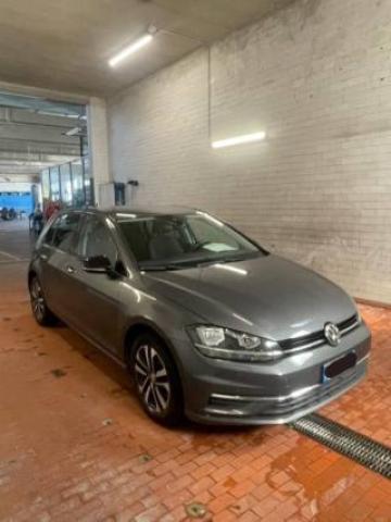 Volkswagen Golf 1.6 Tdi 115 Cv 5p. Iq Drive Bluemotion Technology 