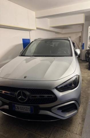 Mercedes Benz