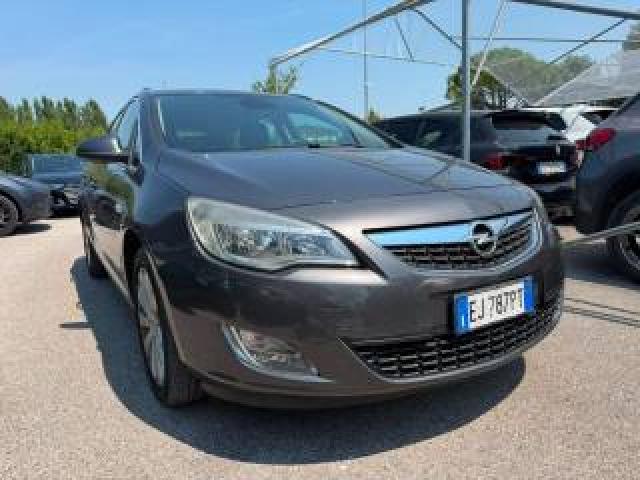 Opel Astra 1.7 Cdti 125cv Sports Tourer Cosmo 