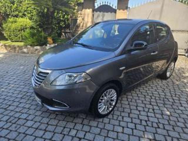 Lancia Ypsilon 1.2 69 Cv 5 Porte Silver 
