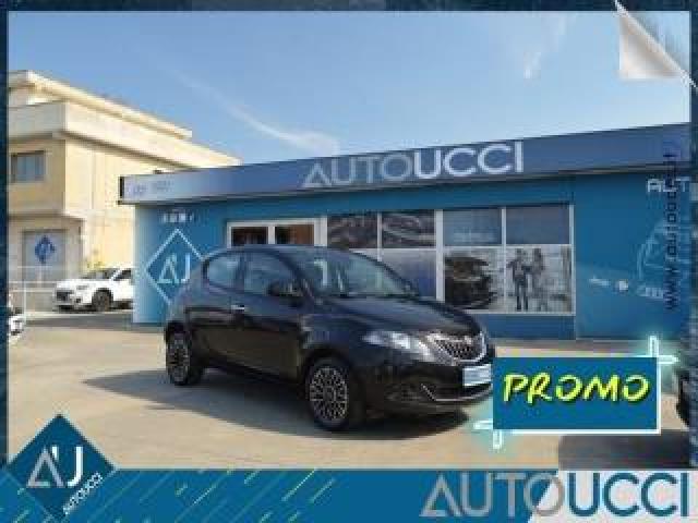Lancia Ypsilon 1.0 Firefly 5 Porte S&s Hybrid Silver Plus Km Zero 