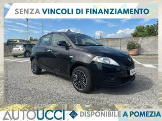 Lancia Ypsilon 1.0 Firefly Hybrid 5 Porte S&s Silver Plus Km Zero 