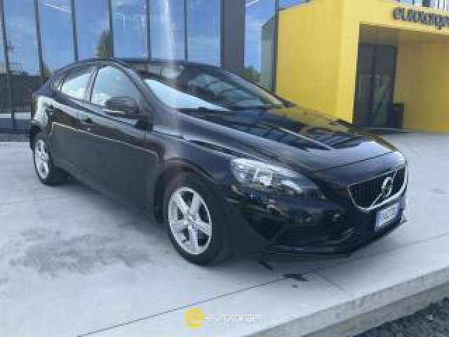 Volvo V40 D2 Momentum 