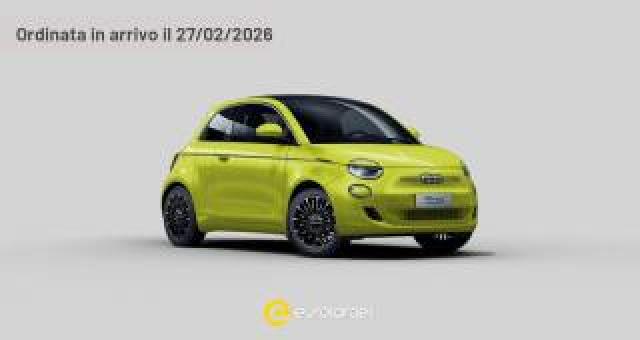 Fiat 500e 3+1 23,8 Kwh Icon 