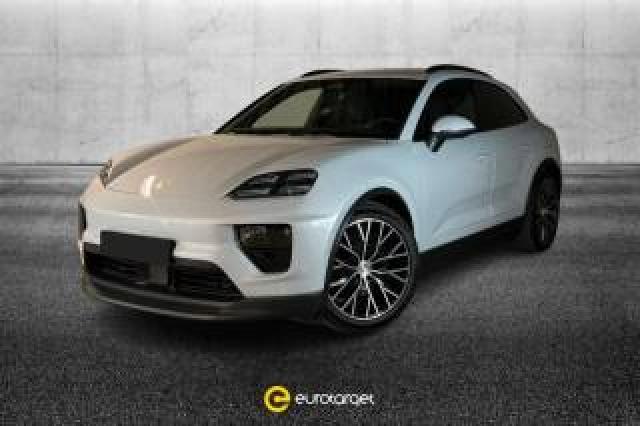 Porsche Macan 4 