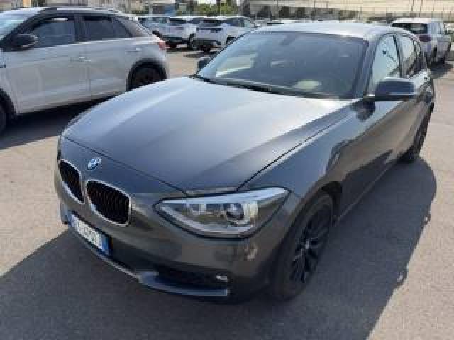 Bmw 120 D Xdrive 5p. Unique 