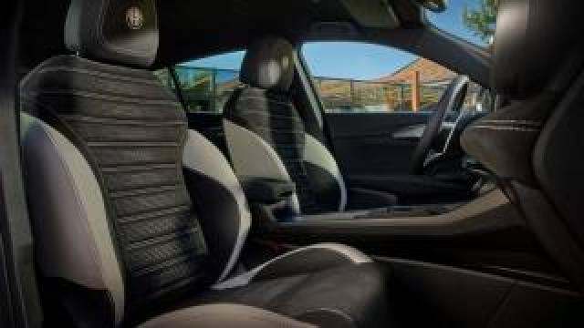 Alfa Romeo Tonale 1.3 270 Cv Phev At6 Q4 Business 