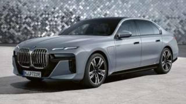 Bmw 760 Me Xdrive Serie 7       