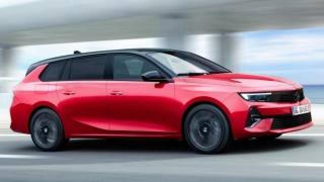 Opel Astra 1.6 Plug-In Hybrid 225 Cv At7 Sports Tourer Gse 