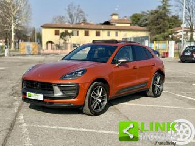 Porsche Macan 2.0 T Orange Lava 