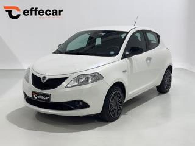 Lancia Ypsilon 1.2 69 Cv 5 Porte Gpl Ecochic Gold 
