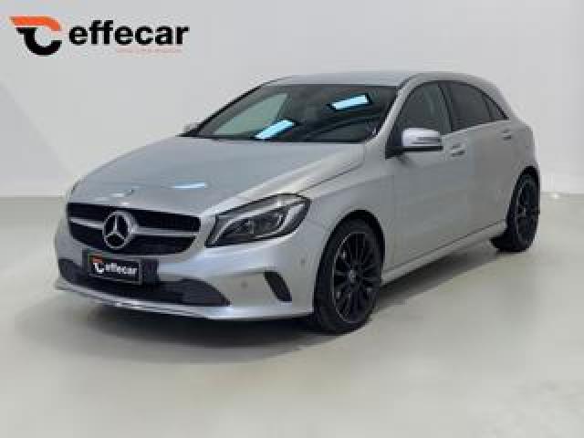 Mercedes Benz A 180 Aut. Urban Ok Neop 