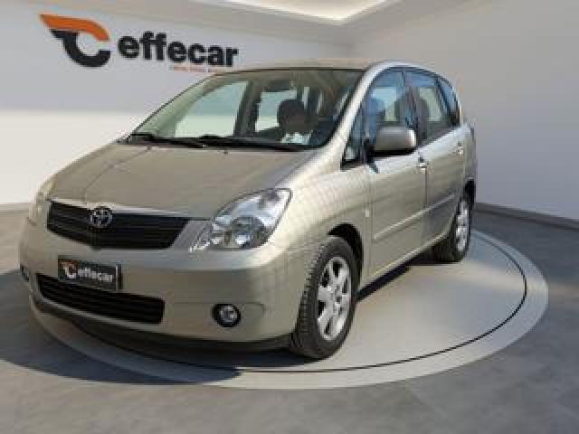 Toyota Corolla Verso 1.8 16v 