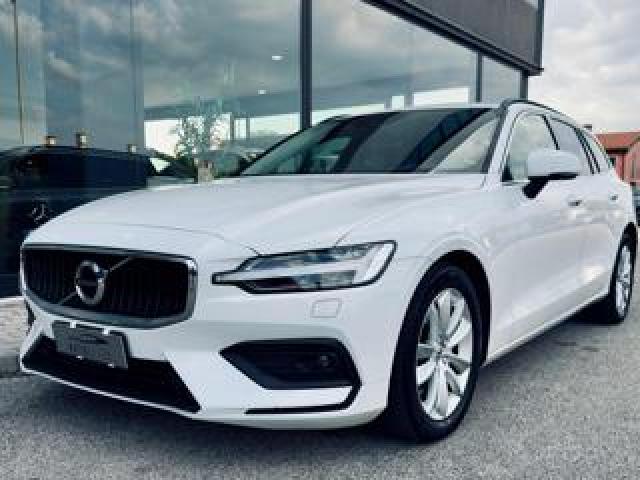 Volvo V60 B4 