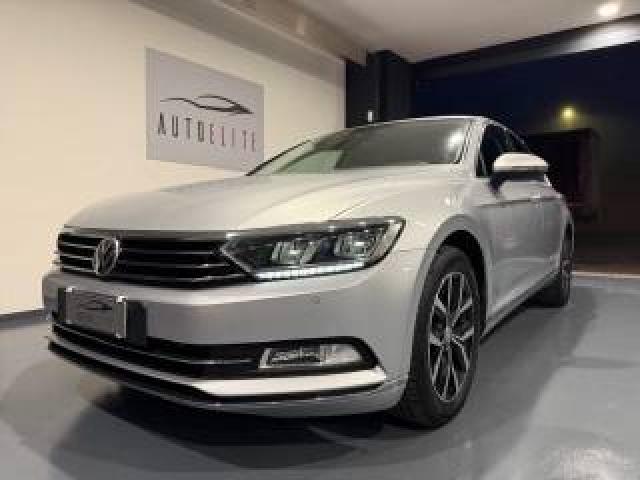 Volkswagen Passat 2.0 Tdi 150cv Highline Berlina 