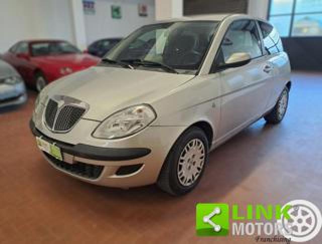 Lancia Ypsilon 1.2 Argento 