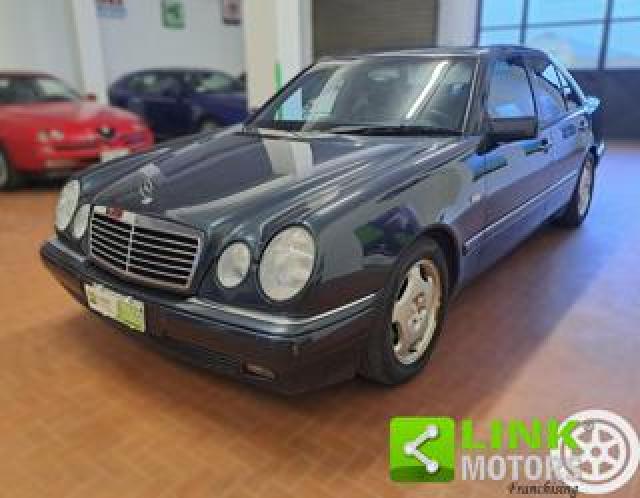 Mercedes Benz E 200 Cat Avantgarde 