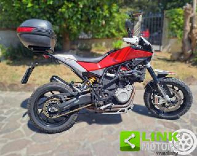 Husqvarna Nuda 900 . 