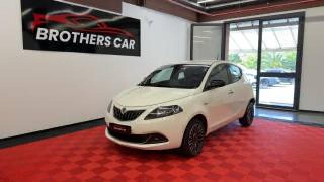 Lancia Ypsilon 1.0 5 Porte Hybrid Retrocamera  