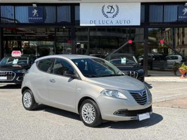 Lancia Ypsilon 1.2 69 Cv 5p. Gpl Ecochic Gold Sconto Rottamazione 