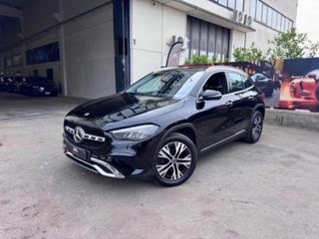 Mercedes Benz Gla 200 D Automatic Amg Line Premium 