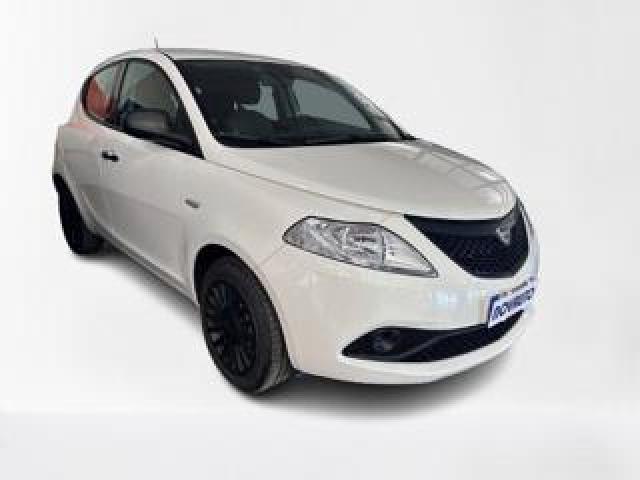 Lancia Ypsilon 1.0 Firefly 5 Porte S&s Hybrid Ecochic Silver 