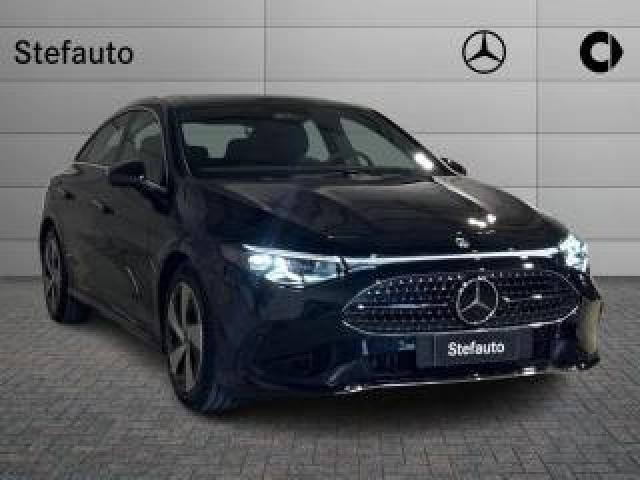 Mercedes Benz Cla 200 Premium Auto 