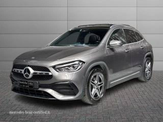 Mercedes Benz Gla 200 D Automatic Premium 