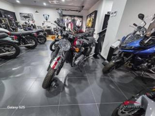 Triumph Bonneville T120 Elvis Edition 