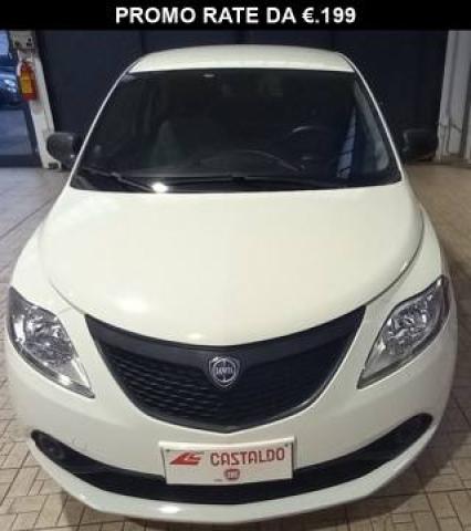 Lancia Ypsilon 1.0 Firefly 5 Porte S&s Hybrid Ecochic Silver 