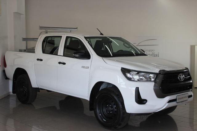 Toyota Hilux 2.4 D4d M/t Dc 4x4 Comfort.vc. 