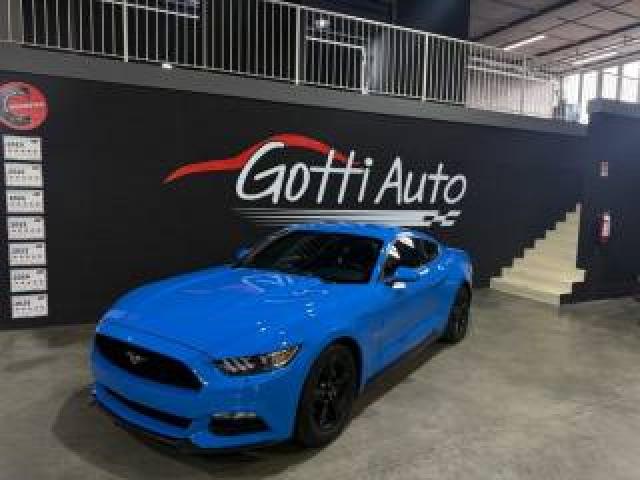 Ford Mustang V6 Manuale Colorazione Unica Scarico Sportivo 